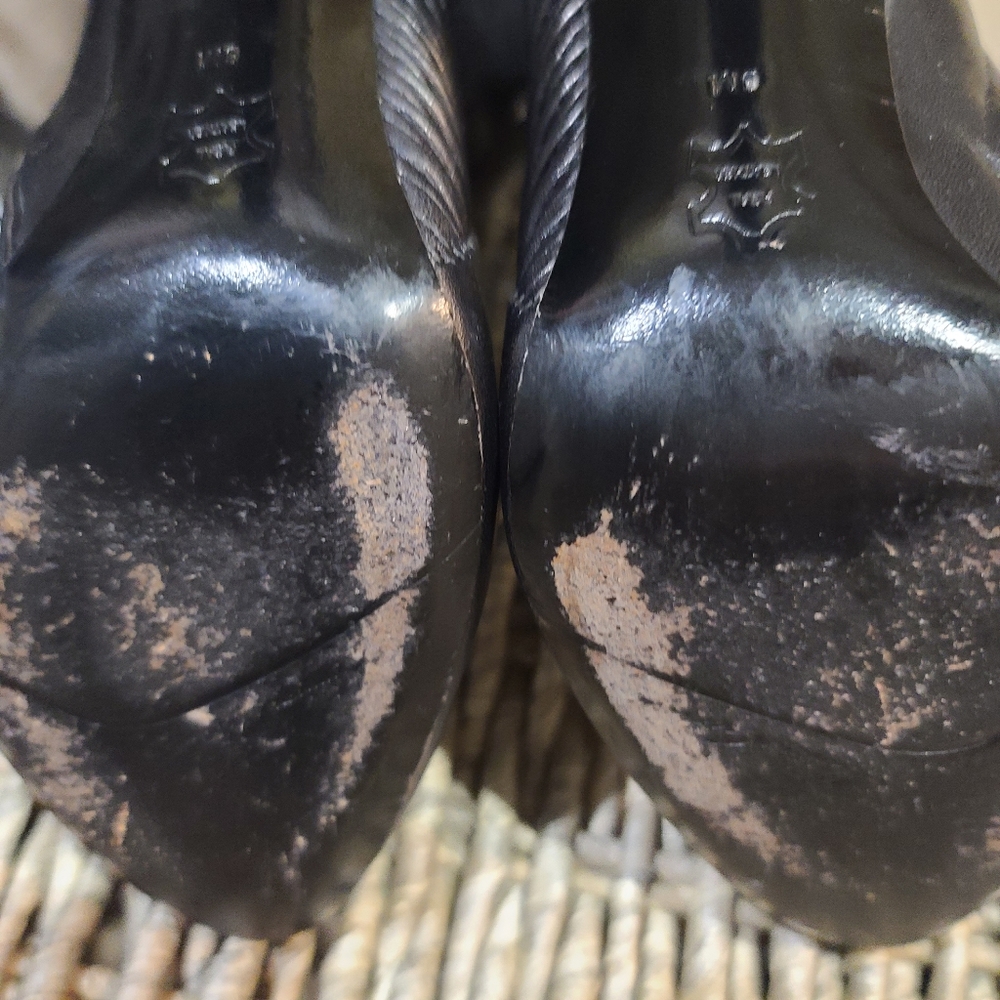 Kenneth Cole Black Leather Boots - Picture 4 of 4